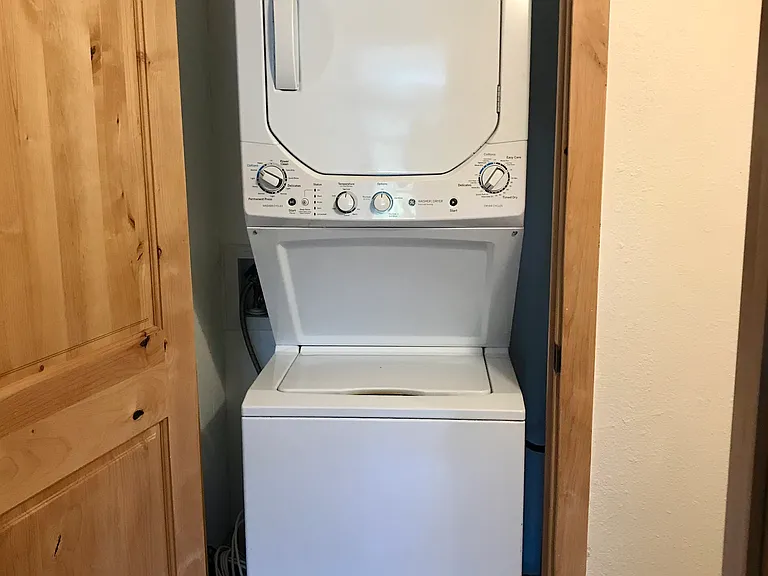 Washer Dryer in unit