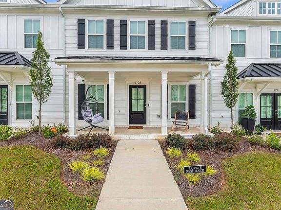 2nd image of 1723 Prospect Way SW