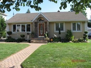 19 Donnalin Pl, Clifton, NJ 07013