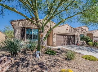 1082 N Broken Hills Dr, Green Valley, AZ 85614