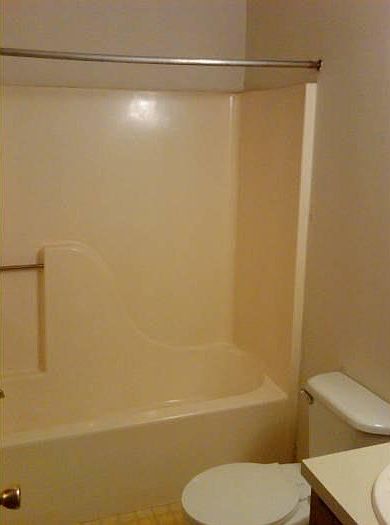 1st image of 3209 Summer Pl APT 1