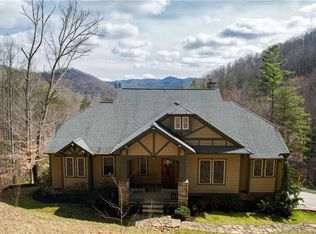 28 Hawks Pointe Ln, Weaverville, NC 28787