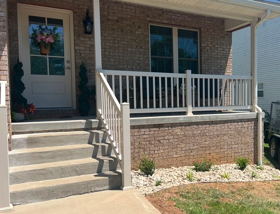 1st image of 433 Hamlett Dr W