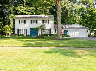 636 Washington Ave, Elyria, OH 44035