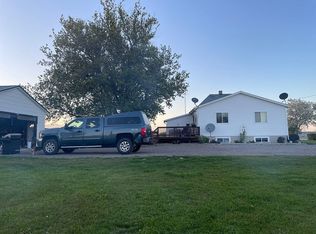 2049 N Seven Mile Rd, Pinconning, MI 48650