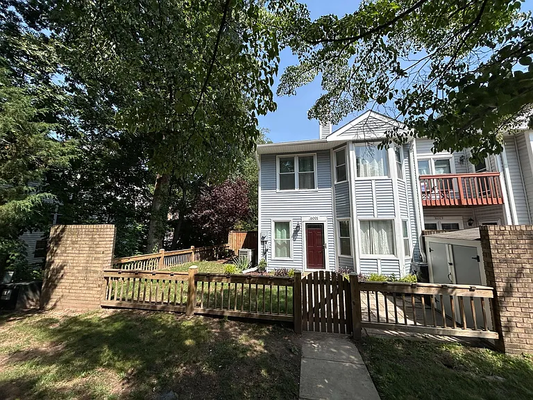 6001 Rabbit Hill Ct — Photo 1