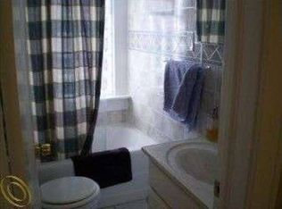 611 E Muir Ave, Hazel Park, MI 48030