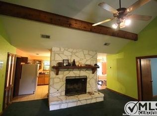 311 Governors Dr, Floresville, TX 78114