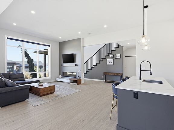4th image of 347 Rue Cheval Cir