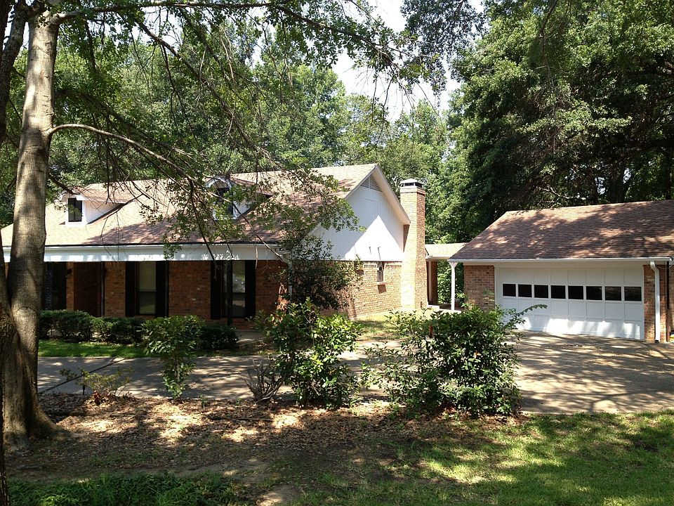 1st image of 2215 Monica Ln