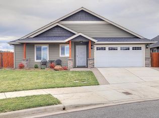 2751 Esther Ln, Grants Pass, OR 97527