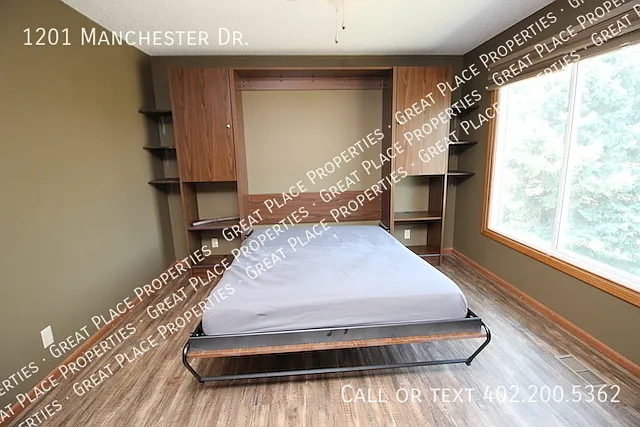 1201 Manchester Dr — Photo 31