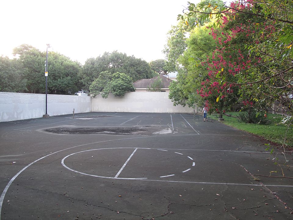 2nd image of 63 Donore Sq