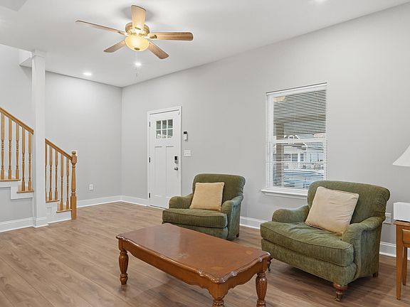 4th image of 3612 5th Ave