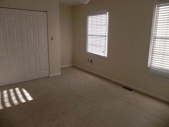 4th image of 1210 Rose Hill Ave