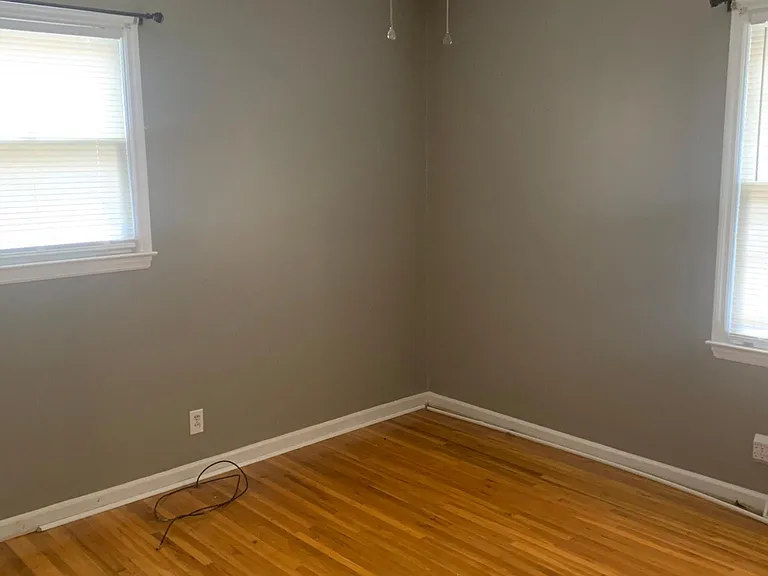 1094 Briarwood Dr — Photo 8