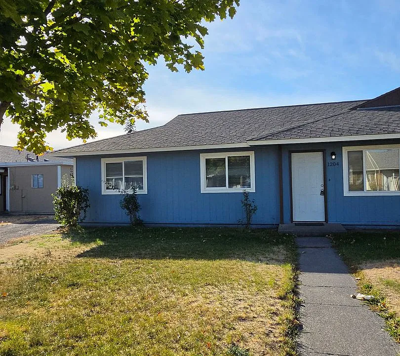 1204 Doolittle Dr
