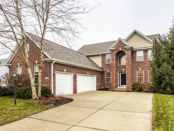 3rd image of 11042 Sunny Bluff Dr