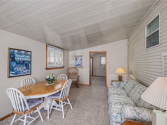 5th image of 51 La Fonda Ln