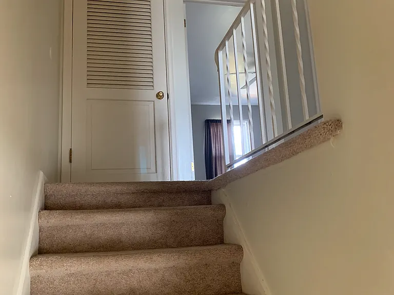 4886 Dierker Rd — Photo 8