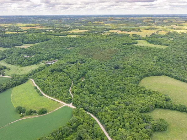 1757 Buck Creek Rd, Perry, KS 66073