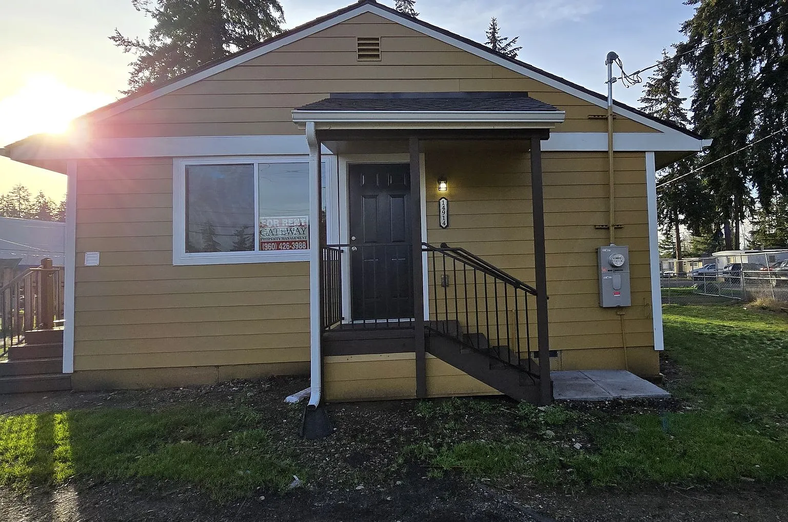3 Bedroom 1 Bath in Lakewood — Photo 1