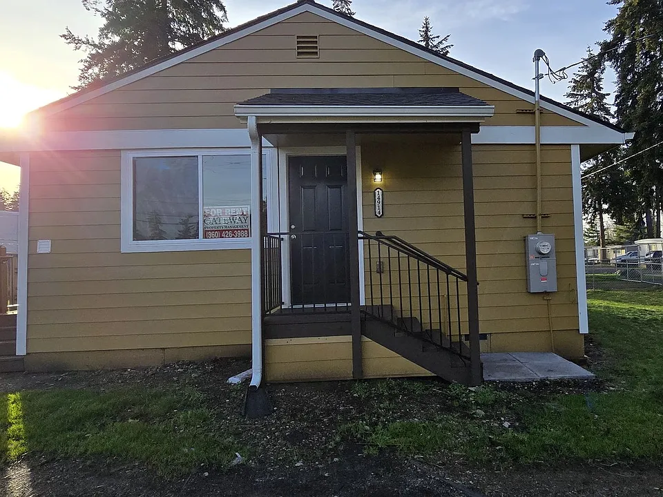 14914 Woodbrook Dr SW