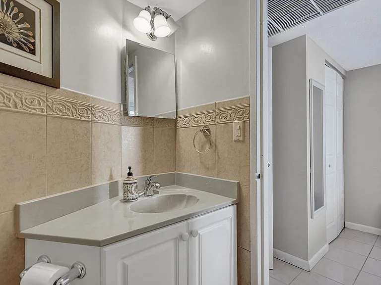 3180 S Ocean Dr #1504 — Photo 7