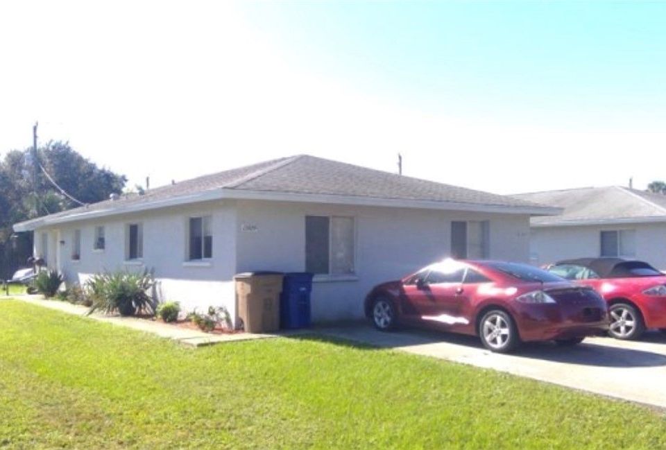1st image of 13927/13929 1st St