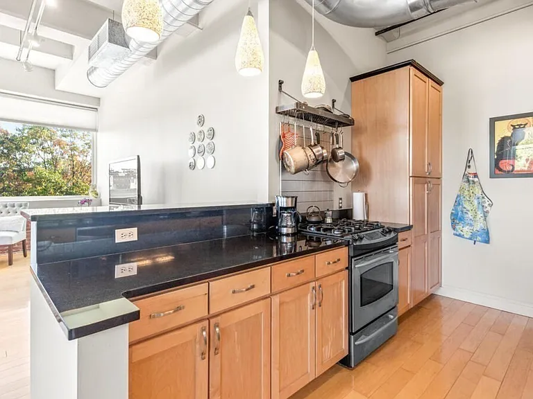 51 Lafayette St #204 — Photo 9