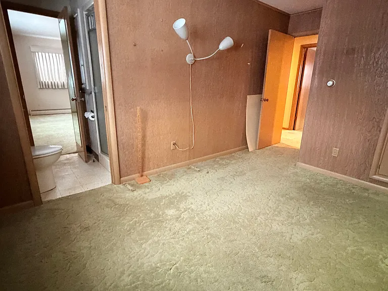208 Southridge Rd — Photo 13