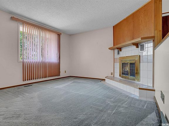 5th image of 118 Read AVENUE