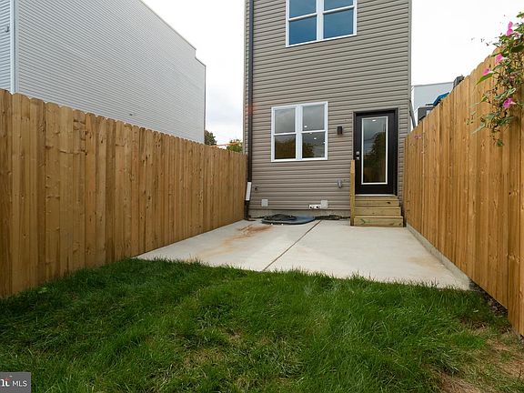 5th image of 2173 E William St