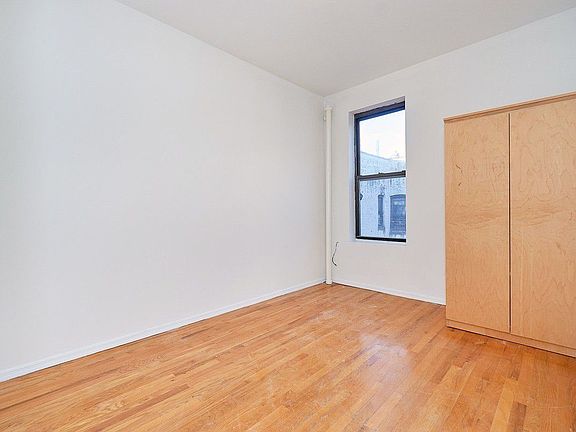5th image of 615 W 136th St APT 19