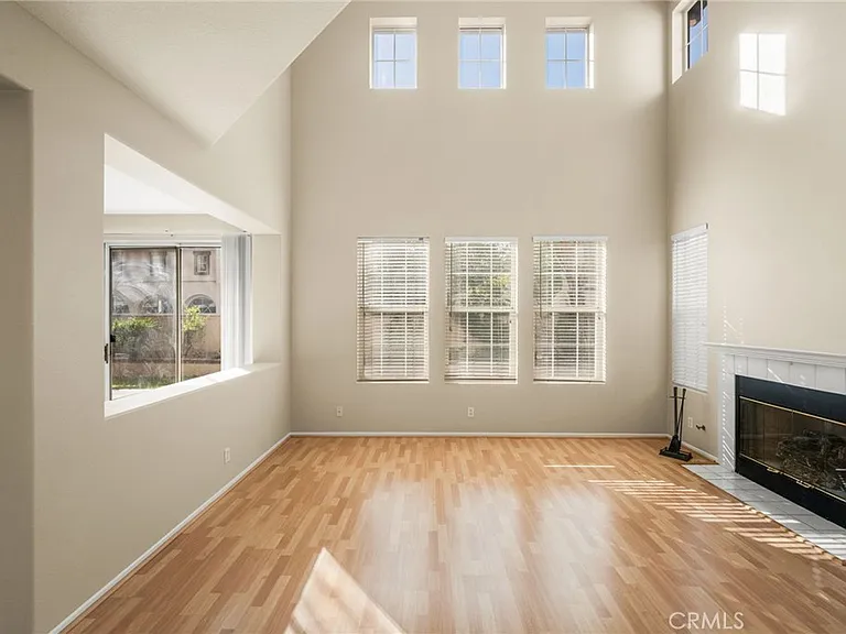 11645 Maynard Ave — Photo 6