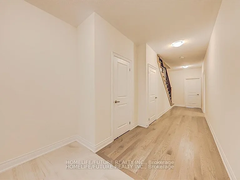 26 Andress Way — Photo 3