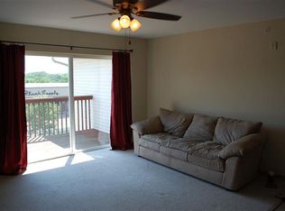 4600 Grand Ave #CC9, Davenport, IA 52807