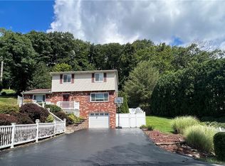 159 Skyview Dr, Greensburg, PA