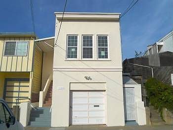 2nd image of 1220 Egbert Ave