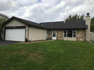 1850 Wright Ln, Hanover Park, IL 60133