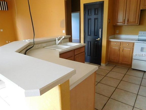 2nd image of 8087 Canyon Lake Cir