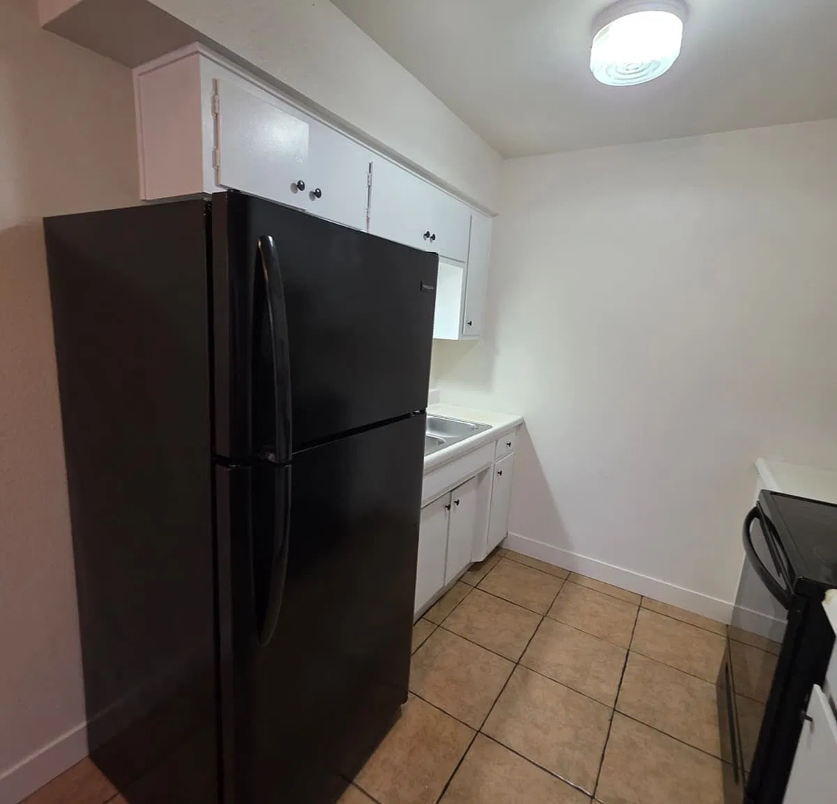 2 bed, 950 sqft, $1,200 — Photo 1