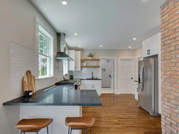 68 Flint St, Somerville, MA 02145