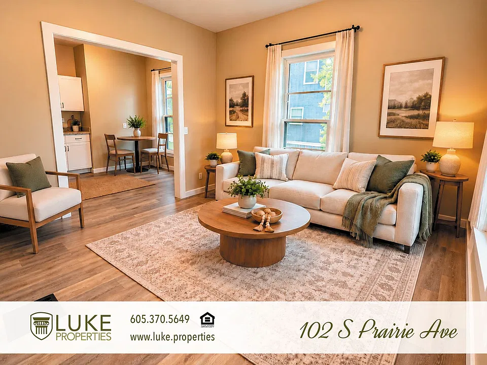 102 & 104 S Prairie Ave #102