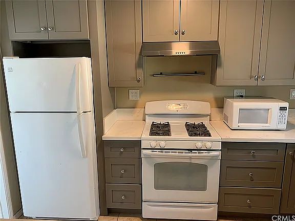 2nd image of 11875 Truro Ave