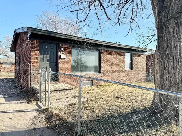 1306 E Galena St, Wichita, KS 67216