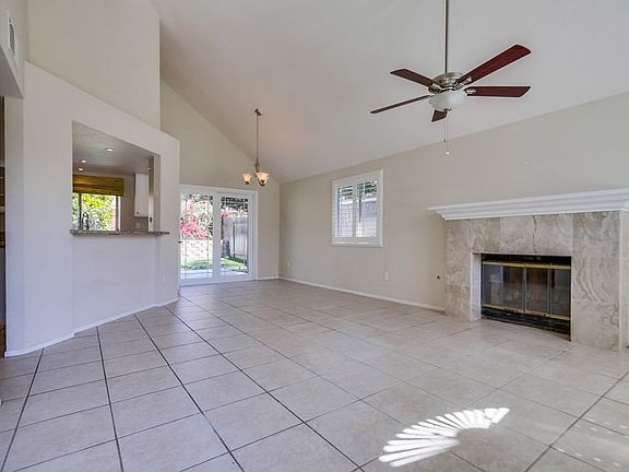 4th image of 11232 Woodrush Ct
