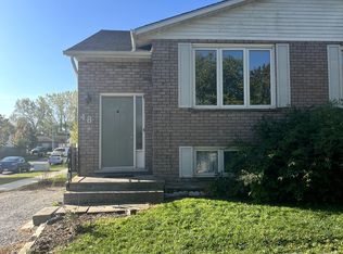 48 Rainbow Ct, Welland, ON L3C 6R4