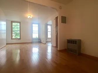 Rented by Northside Plaza Inc.