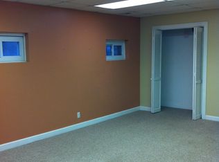 9400 Plainfield Dr, Saint Louis, MO 63119